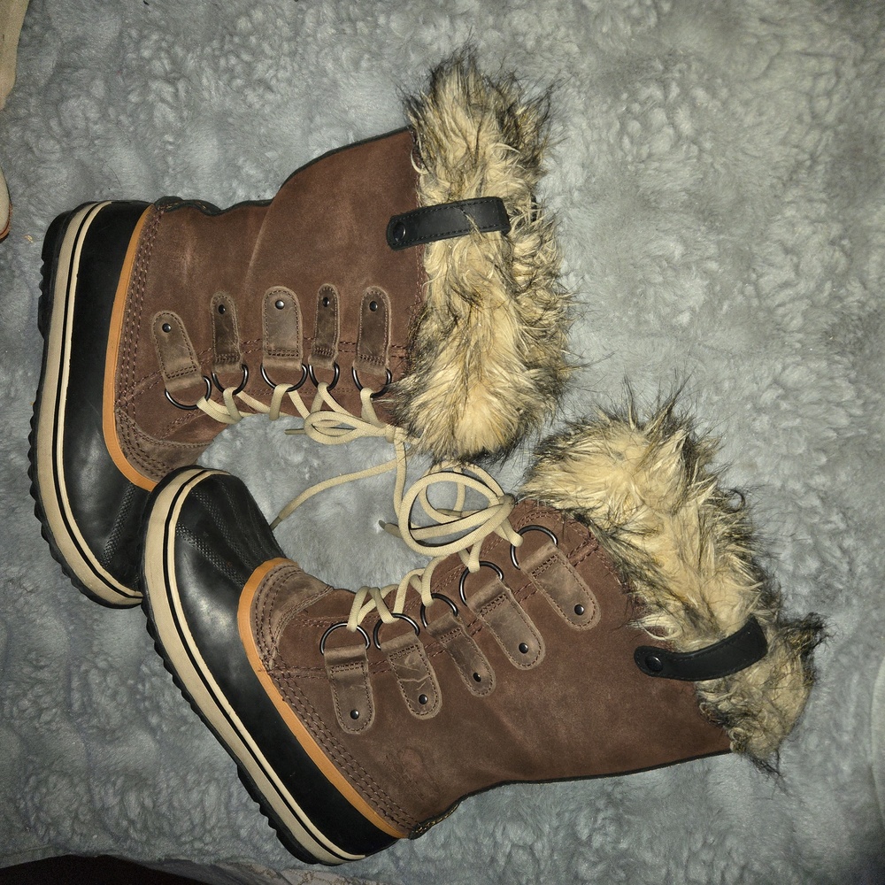 Sorel Size 9 Maroon Suede Knee High Boots